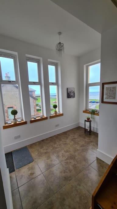 Girvan - Sea View Beach Access Apartment Esterno foto